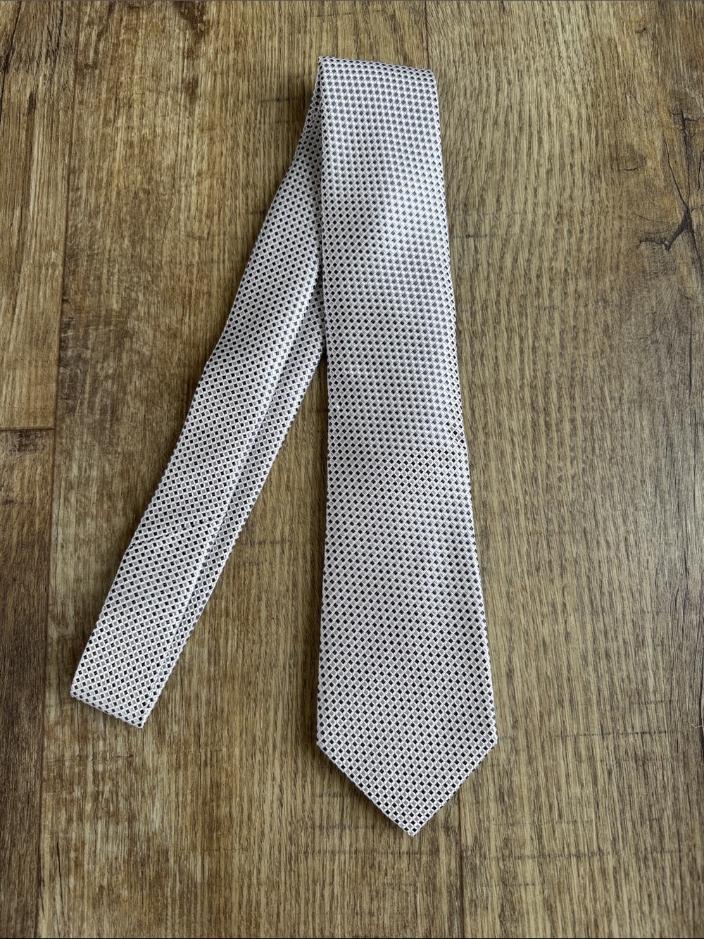 Classic Men's Light Gray Microdot Tie